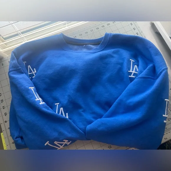 Los Angeles Dodgers sweatshirt - Picture 3 of 4